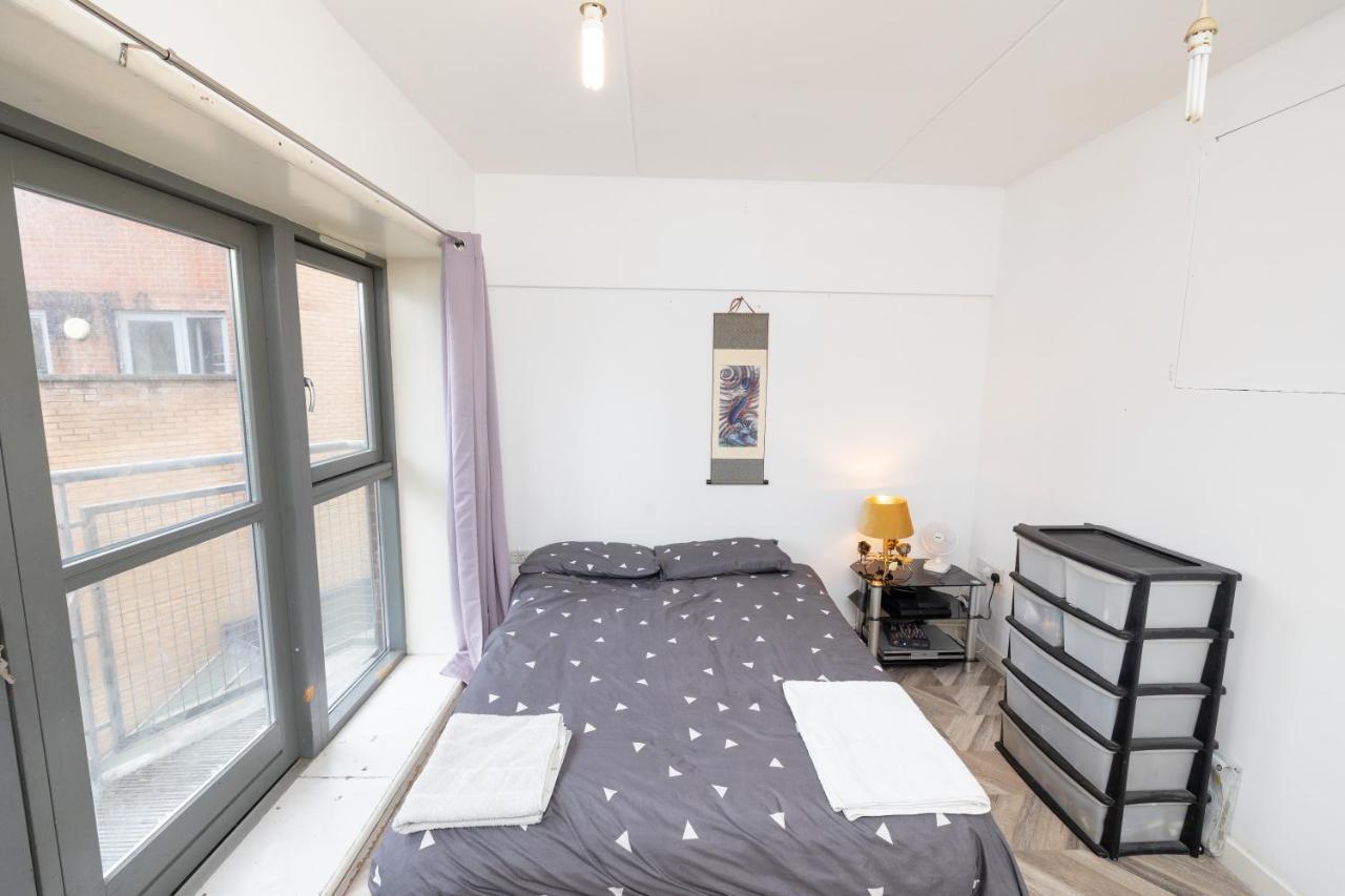 Jah Lodge Croydon Eksteriør billede